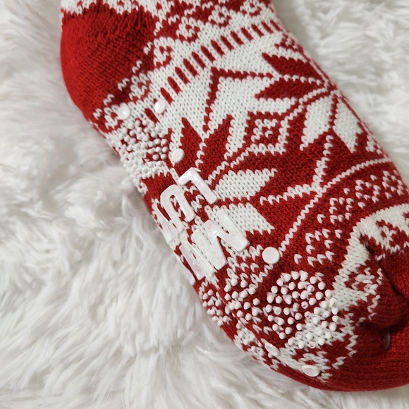 Muk Luks Red and White Fairisle Fuzzy Lounge Socks - Picture 6 of 7